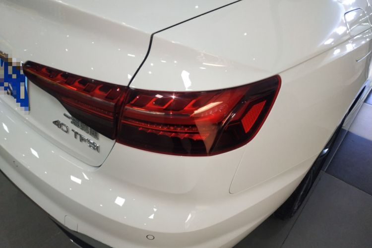 Used Audi A4L 2020 40 TFSI Fashion Dynamic Model Right Rear Taillight