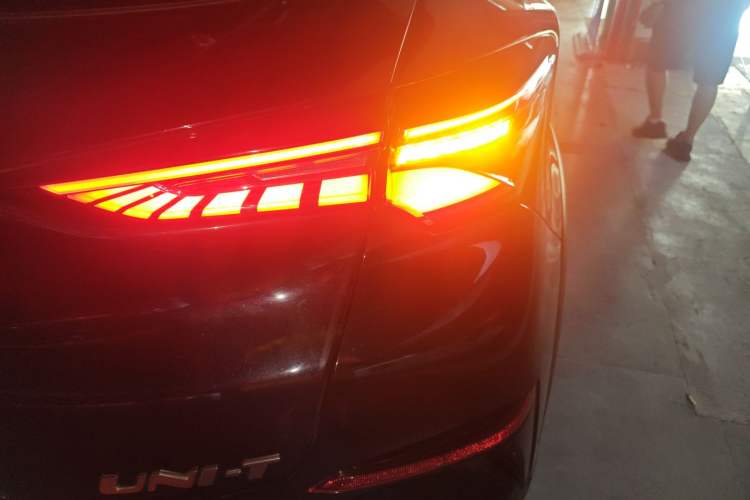 Used CHANGAN UNI-T 2020 1.5T Prestige Version