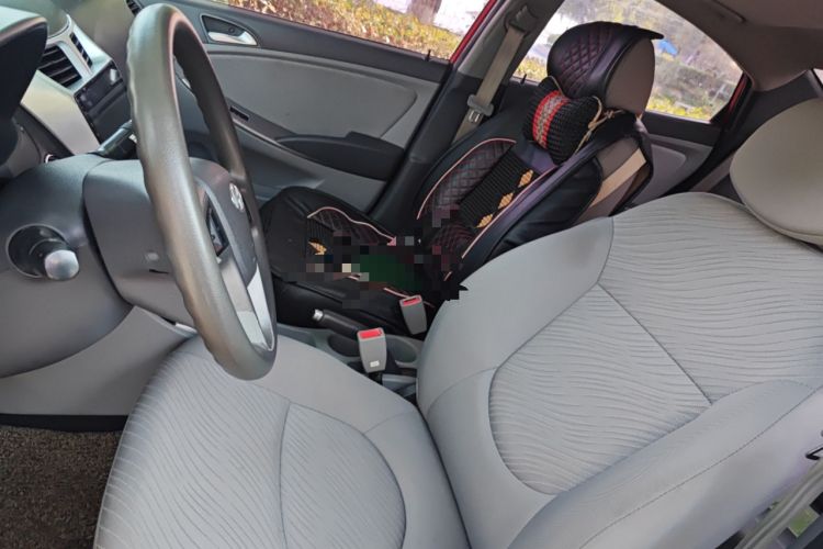 Used Hyundai Verna (older generation) 2014 1.4L Manual Top-Tier Model TOP
