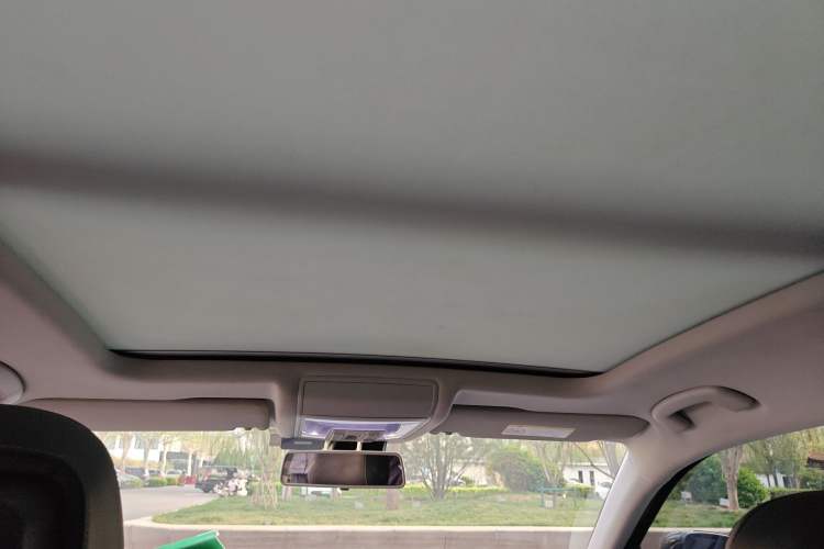 Used Volkswagen Passat 2019 330TSI Luxury Edition China VI Standard Headliner