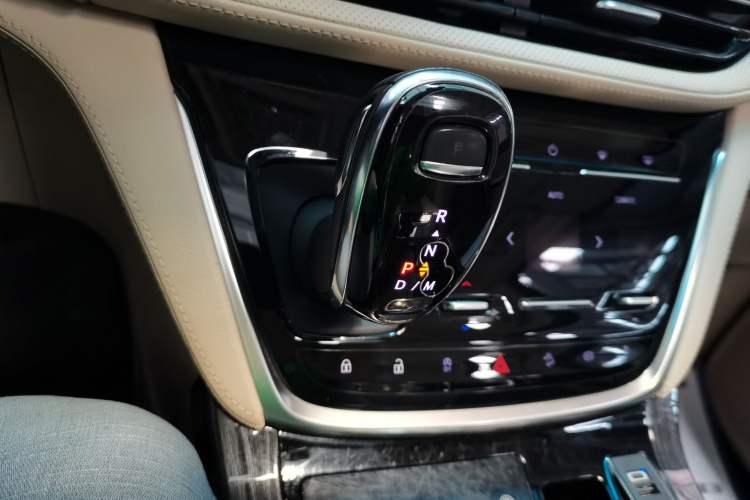 Used Buick GL8 2023 ES Lu Zun Deluxe Model Gear Lever