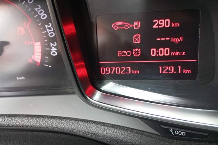 Used DS 6 2014 1.6T Luxury Edition THP160