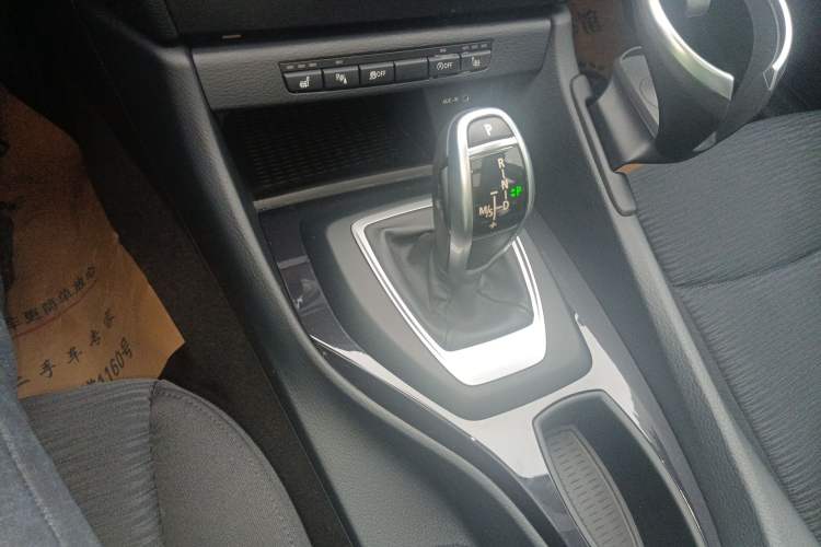 Used BMW X1 2014 sDrive18i Fashion Model Gear Lever