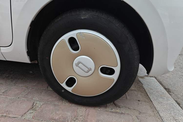 Used Bestune Pony 2024 170km Range Energizing Horse Right Front Wheel Hub