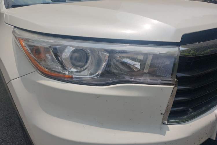 Used Toyota Highlander 2015 2.0T Four-Wheel Drive Luxury Edition 7-Seater Right Front Headlight