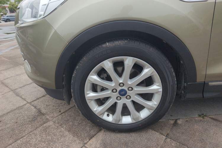 Used Ford Kuga 2013 2.0L GTDi Four-Wheel-Drive Elite Model
