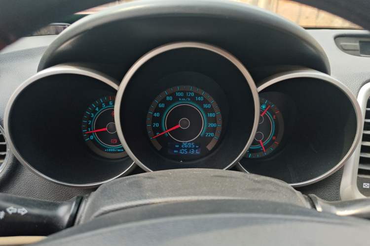 Used CHANGAN Eado 2013 1.6L Manual Elite Model China IV Standard
