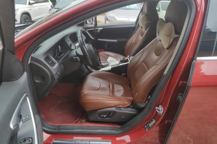 Used Volvo S60 2015 S60L 2.0T Smart Drive Edition
