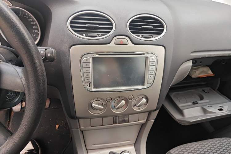 Used Ford Focus 2013 Hatchback Classic 1.8L Manual Base Model
