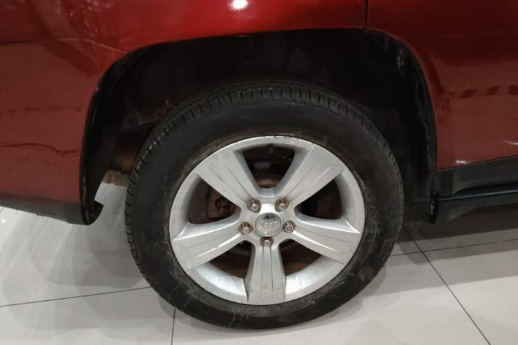 Used Jeep Compass (Import) 2014 Revised Version 2.0L Two-Wheel Drive Entry-Level Edition
