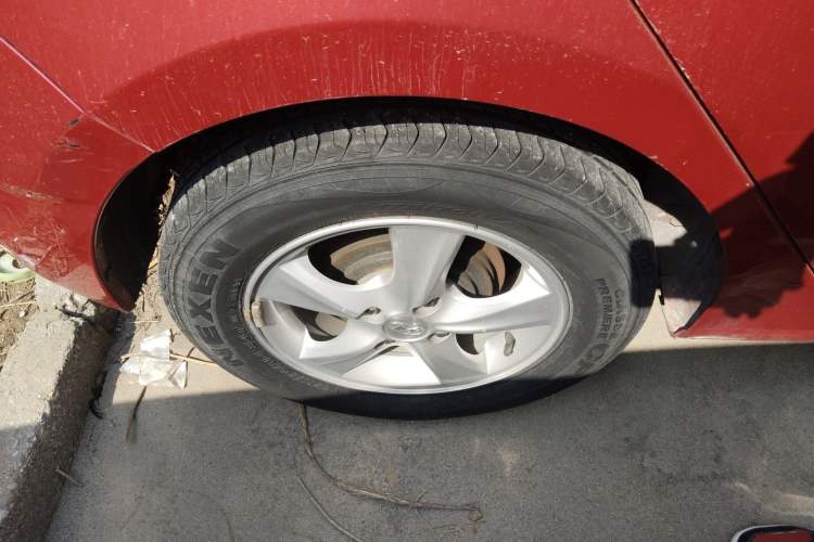 Used Hyundai Verna Ray 2014 1.4L Automatic GLX Exterior 5