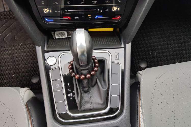 Used Volkswagen Magotan 2025 Zhongxiang Version 330TSI DSG Luxury Edition