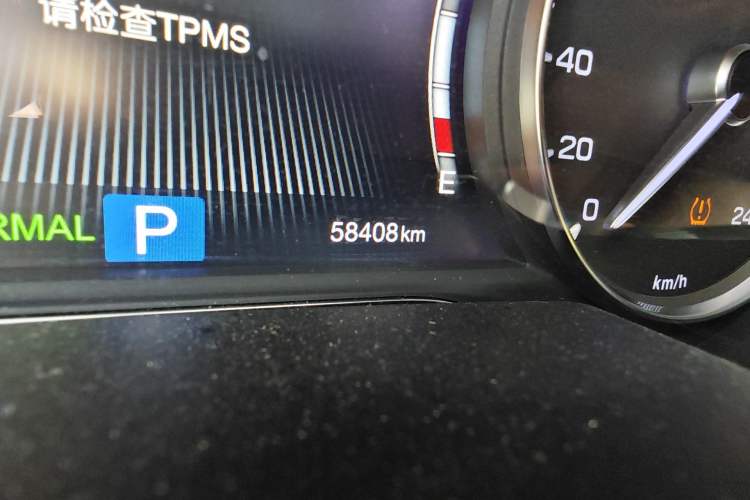 Used GAC Trumpchi GS8 2017 320T Two-Wheel Drive Luxury Smart Connectivity Version (7 Seats)