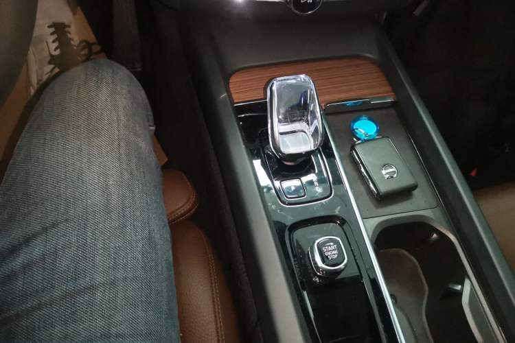 Used Volvo XC60 2025 B5 Four-Wheel Drive Smart & Advanced Luxury Edition