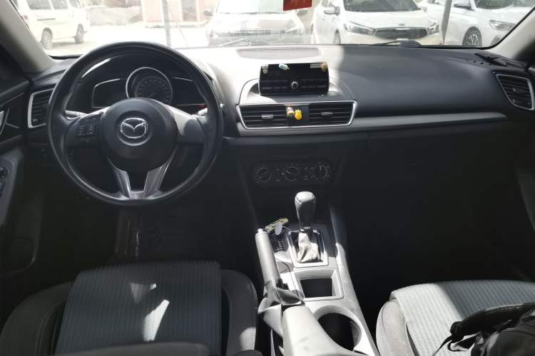 Used Mazda 3 Axela 2016 Sedan 1.5L Automatic Comfort Model Center Console
