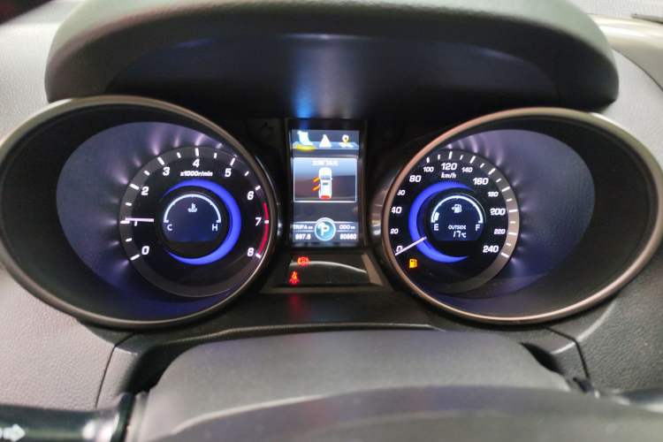 Used Changan CS75 2016 1.8T Automatic Elite Model China V Standard