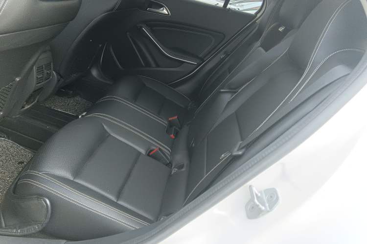 Used Mercedes-Benz GLA 2017 GLA 220 4MATIC Fashion Model