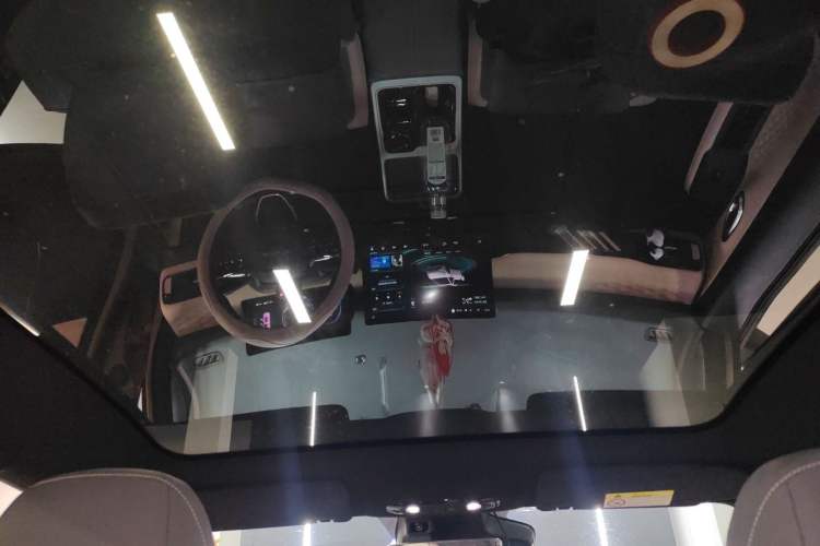 Used AION Y 2022 70 Tech Edition Lithium Iron Phosphate