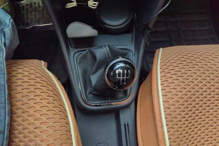 Used Volkswagen Jetta 2015 Zhihui Edition 1.4L Manual Comfort Model