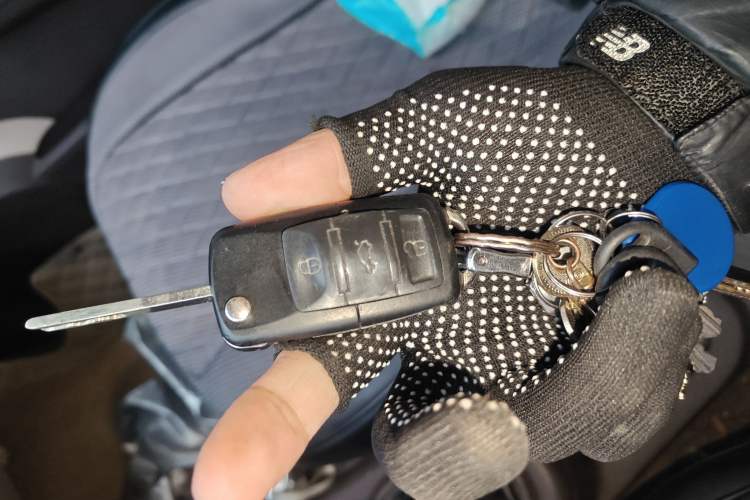 Used Zotye Z100 2013 1.0L Comfort Model
