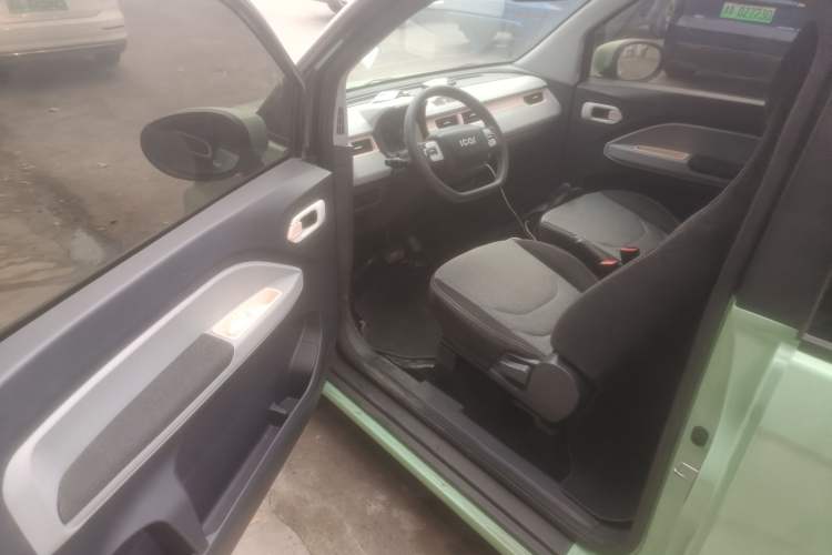 Used Chery QQ Ice Cream 2022 170km Sundae Phosphate Lithium-Ion