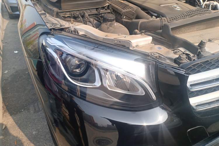 Used Mercedes-Benz GLC 2019 GLC 260 L 4MATIC Dynamic Model Exterior 3