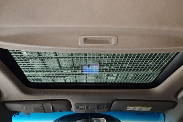 Used Honda Crider 2013 1.8L automatic luxury edition Headliner