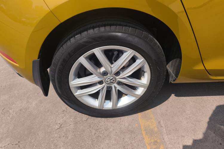 Used Volkswagen Golf 2018 180TSI Automatic Comfort Model
