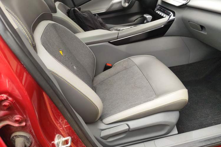 Used Baojun RC-5 2020 1.5T CVT Smart Luxury Edition