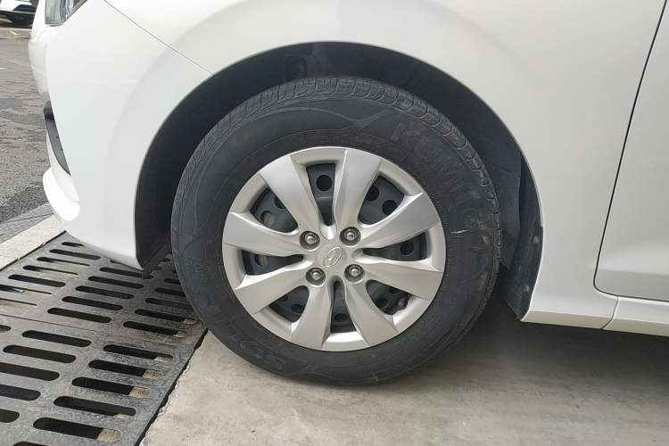 Used Hyundai Verna (older generation) 2017 1.4L Manual Refreshed Version China VI Standard
