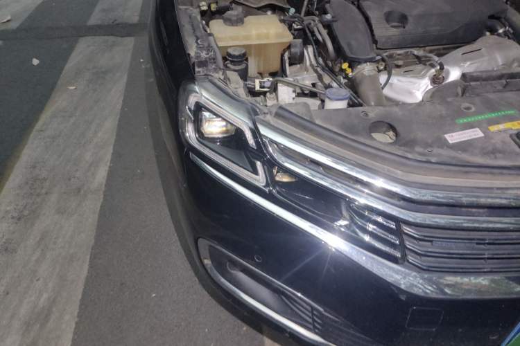 Used Citroen C6 2020 400THP Luxury Version Right Front Headlight