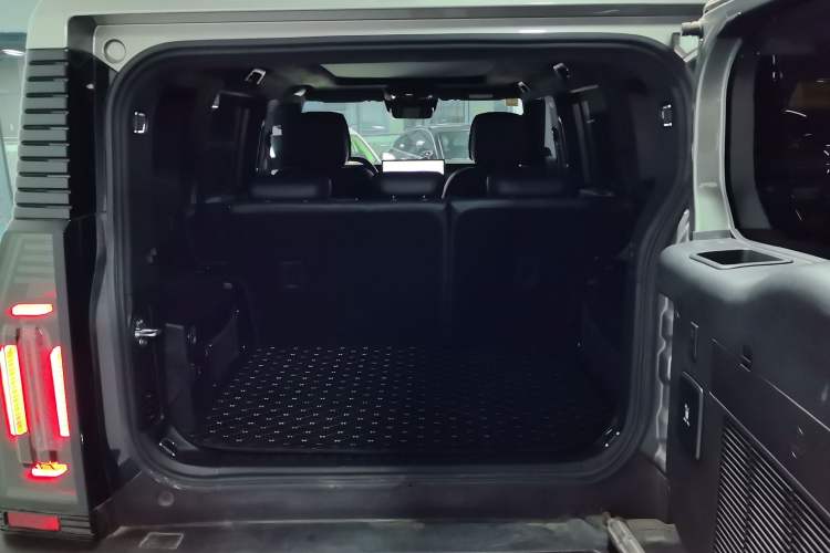 Used JETOUR Traveler 2023 2.0T All-Wheel Drive CrossPRO+