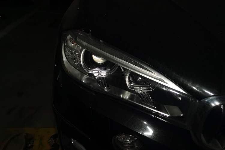 Used BMW X5 2017 xDrive28i
