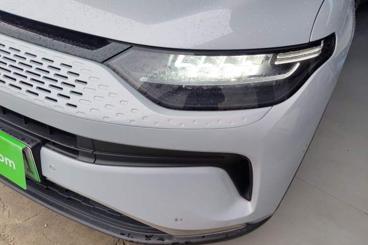 Used Leapmotor C11 2024 Range-Extended 300 Luxury Edition