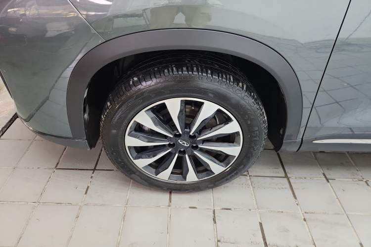 Used Chery Tiggo 8 PLUS 2025 290TGDI DCT Prestige 5-Seater Left Front Wheel Hub