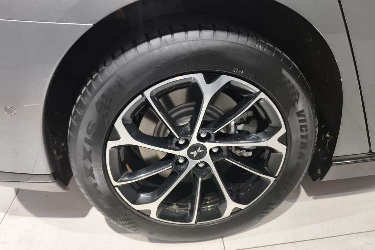 Used XPeng P7 2021 670G Right Rear Wheel Hub