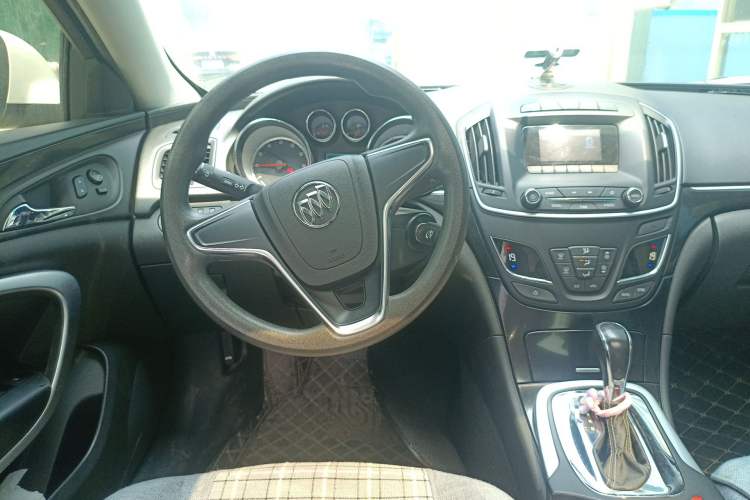 Used Buick Regal 2015 1.6T Leading Technology Model Steering Wheel