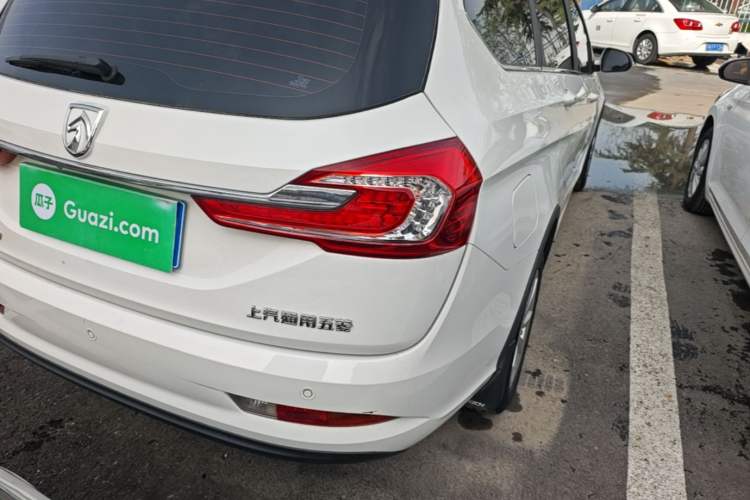 Used Baojun 310W 2017 1.5L Manual Fashion Model China V
