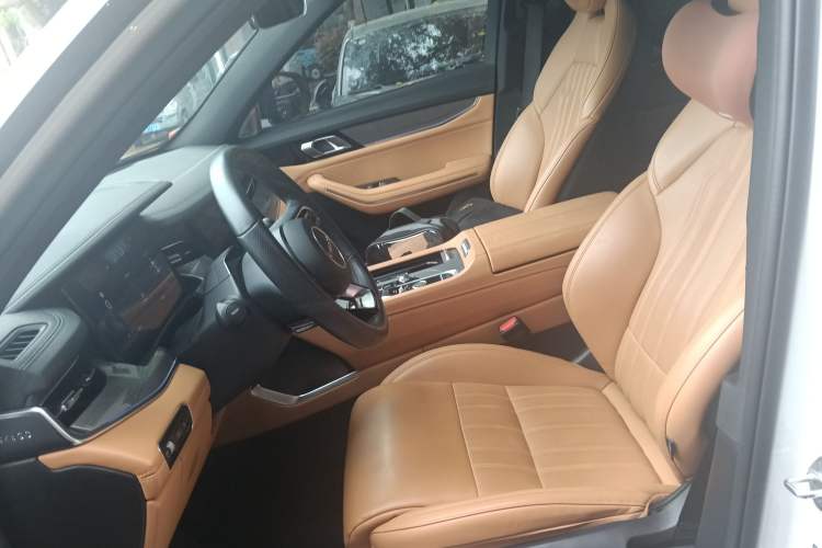 Used Lynk & Co 09 EM-P 2023 2.0TD EM-P Long-Range Version PM Six-Seater Left Front Seat