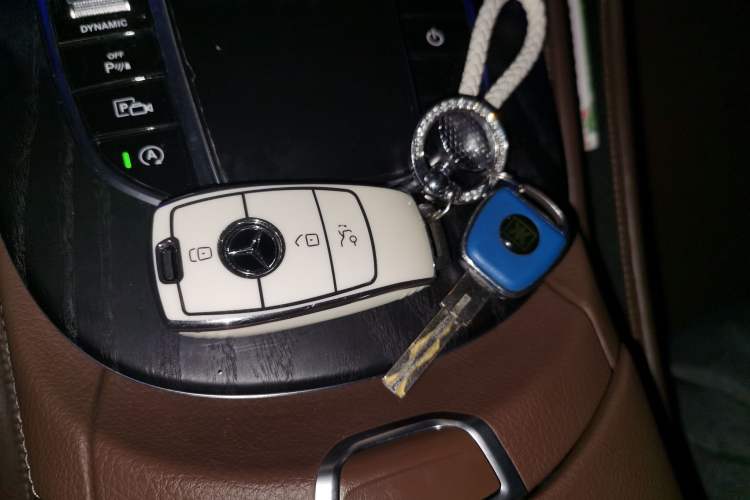 Used Mercedes-Benz E-Class 2021 E 300 L Sporty and Stylish Model