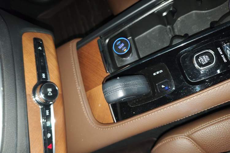 Used Volvo XC90 2021 B6 Zhiyi Luxury Edition 7-Seater
