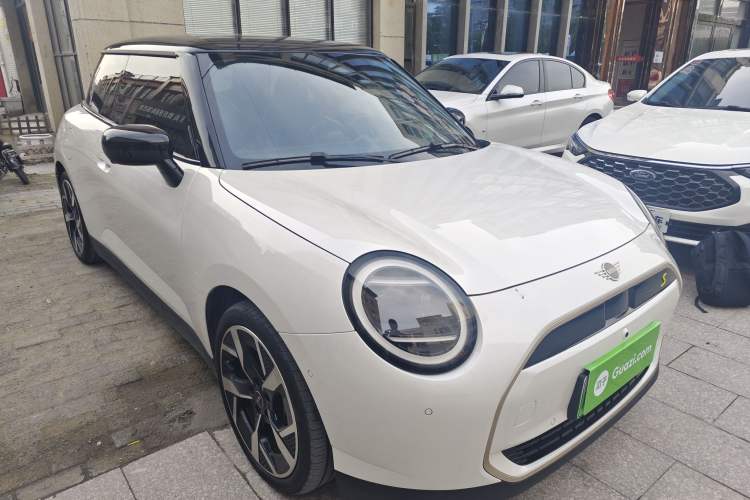 Used MINI Electric COOPER 2024 452km COOPER SE Artist
