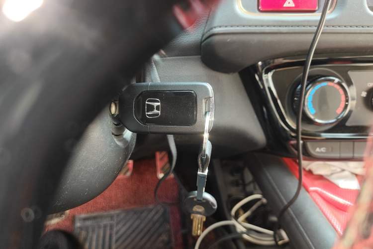 Used Honda Vezel 2015 1.5L CVT two-wheel drive Comfort trim