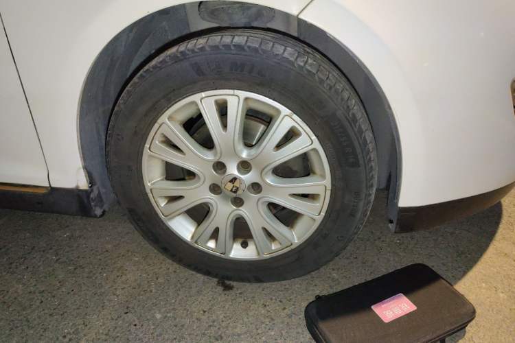 Used Roewe 550 2013 Classic Edition 550 1.8L Manual Luxury Model
