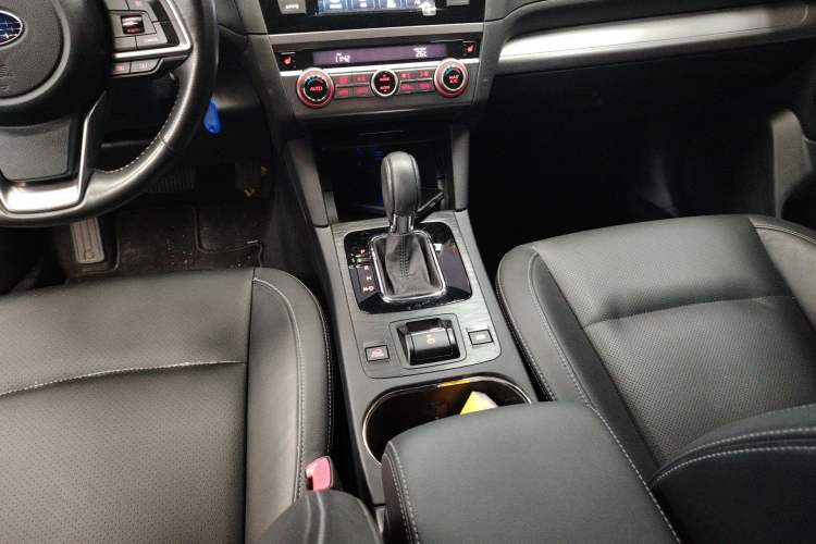 Used Subaru Outback 2020 2.5i Classic Edition Gear Lever