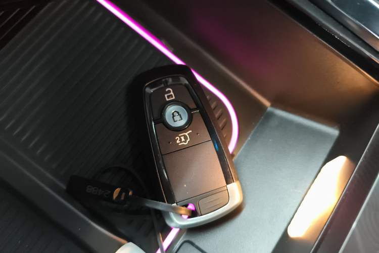 Used Ford Explorer 2023 EcoBoost 285 Kunlun Peak Edition 6-Seater