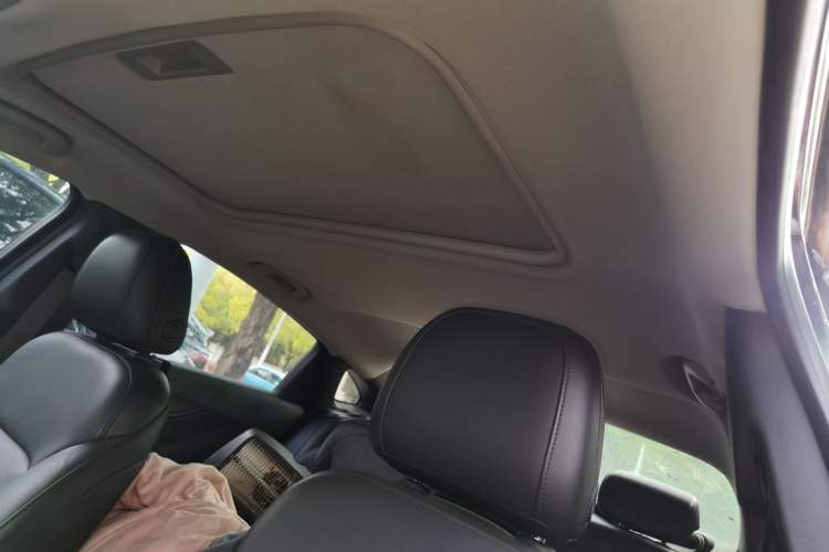 Used Chevrolet Malibu 2017 1.5T Automatic Luxury Edition Headliner