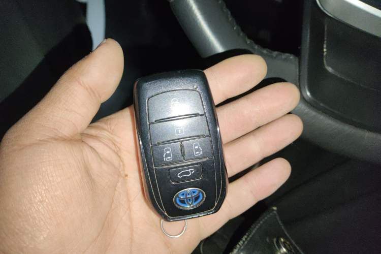 Used Toyota SIENNA 2021 2.5L Hybrid Luxury Edition
