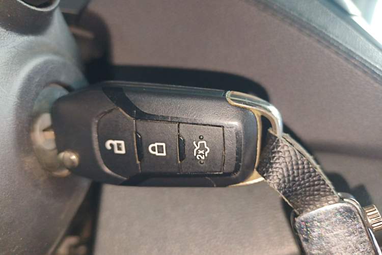 Used Ford Escort 2017 Happy Edition 1.5L Manual Fashion Model Vehicle Key