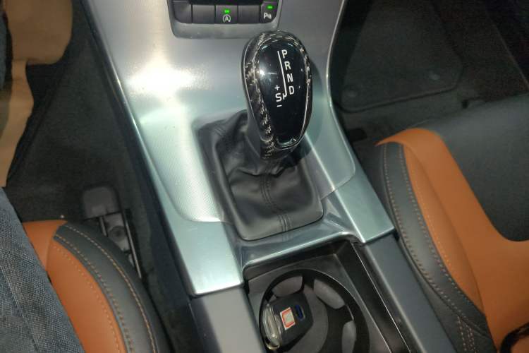 Used Volvo V60 2017 Cross Country T5 AWD China V Standard